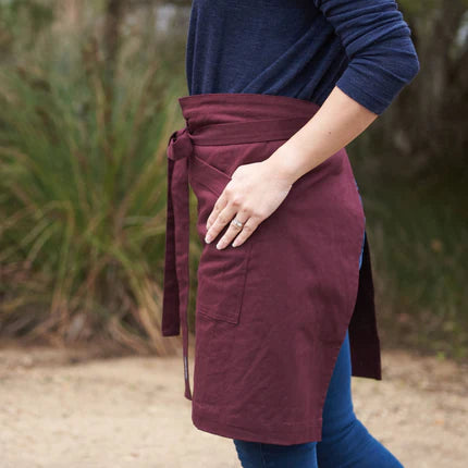 Apron Cool, made from 100% stretchy Organic Cotton