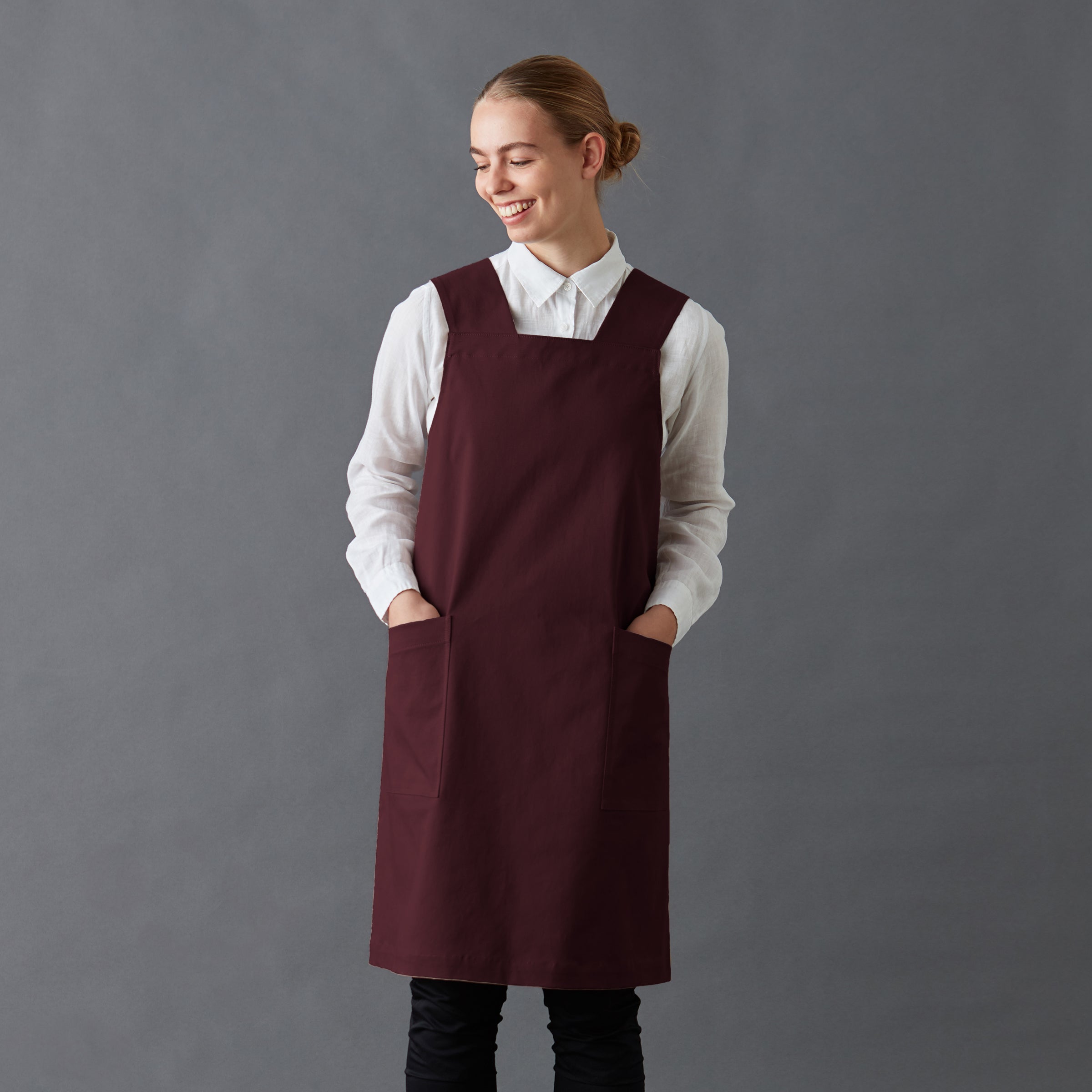 APRON_JAPANESE_BEET_FRONT.jpg?