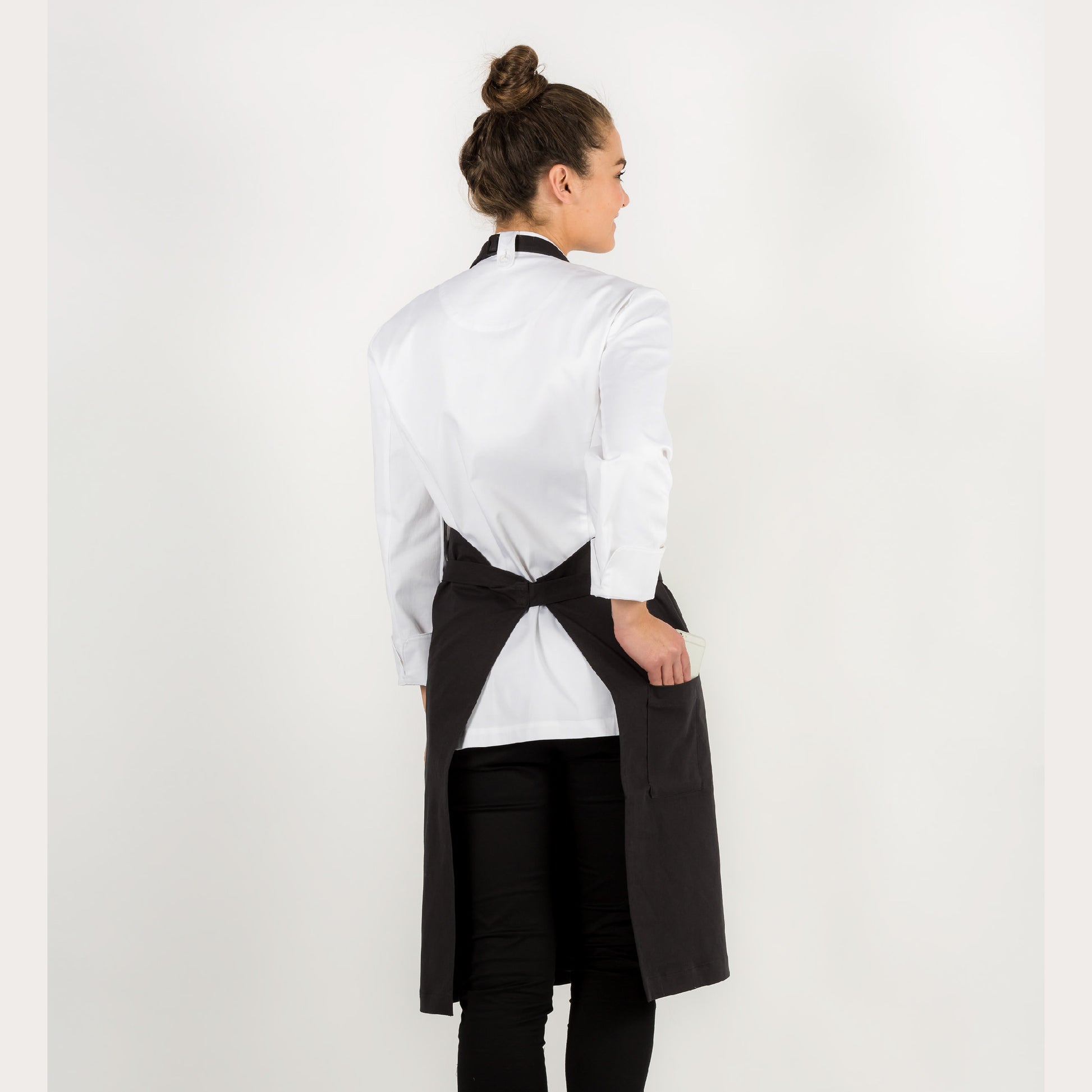 Cream-Workwear-Apron-Taylor-back-view