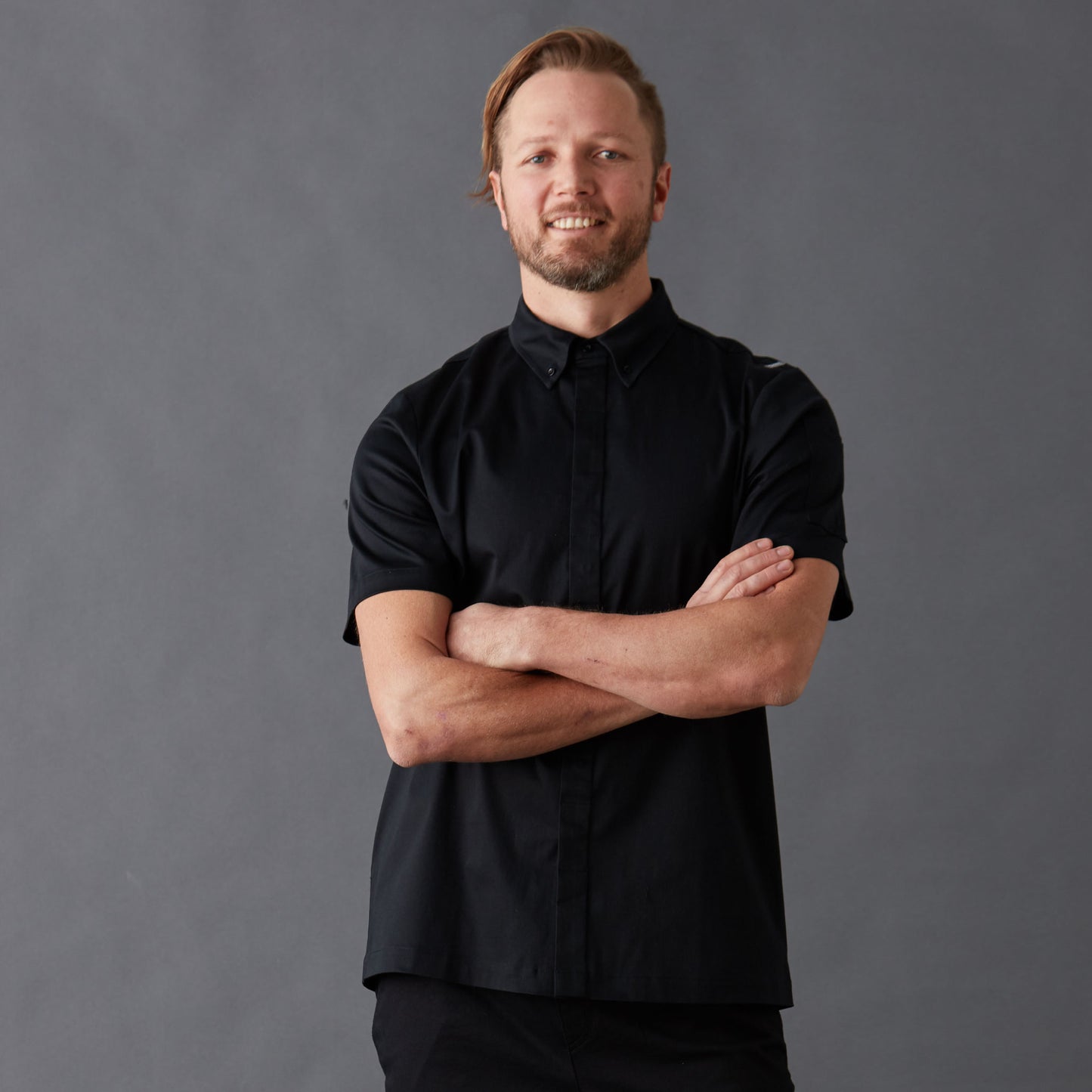 Men's-Chef-Jackets-Black-Short-Sleeve-Front 